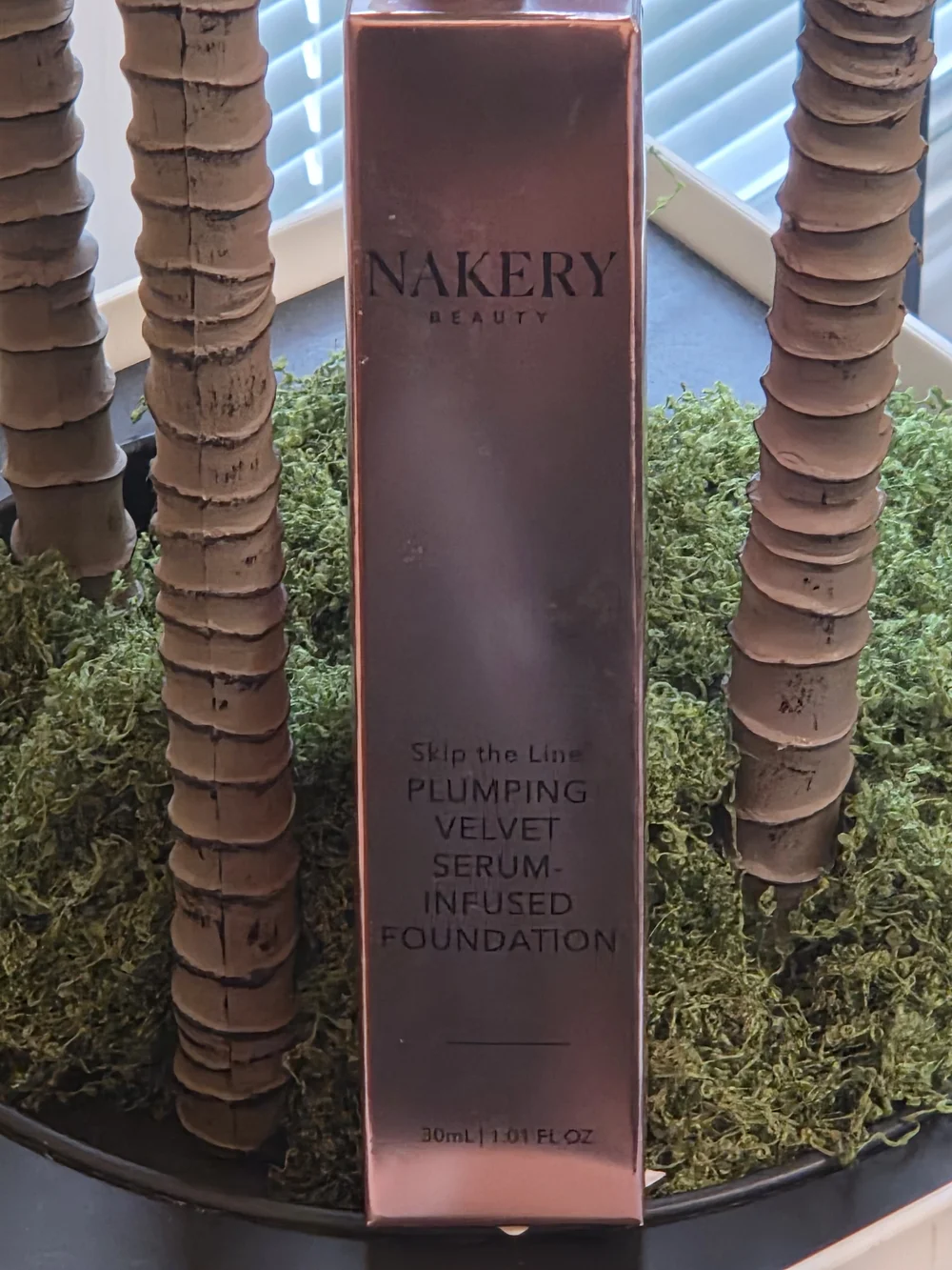 NAKERY Beauty Skip the Line Serum Infused Foundation Light New Sealed